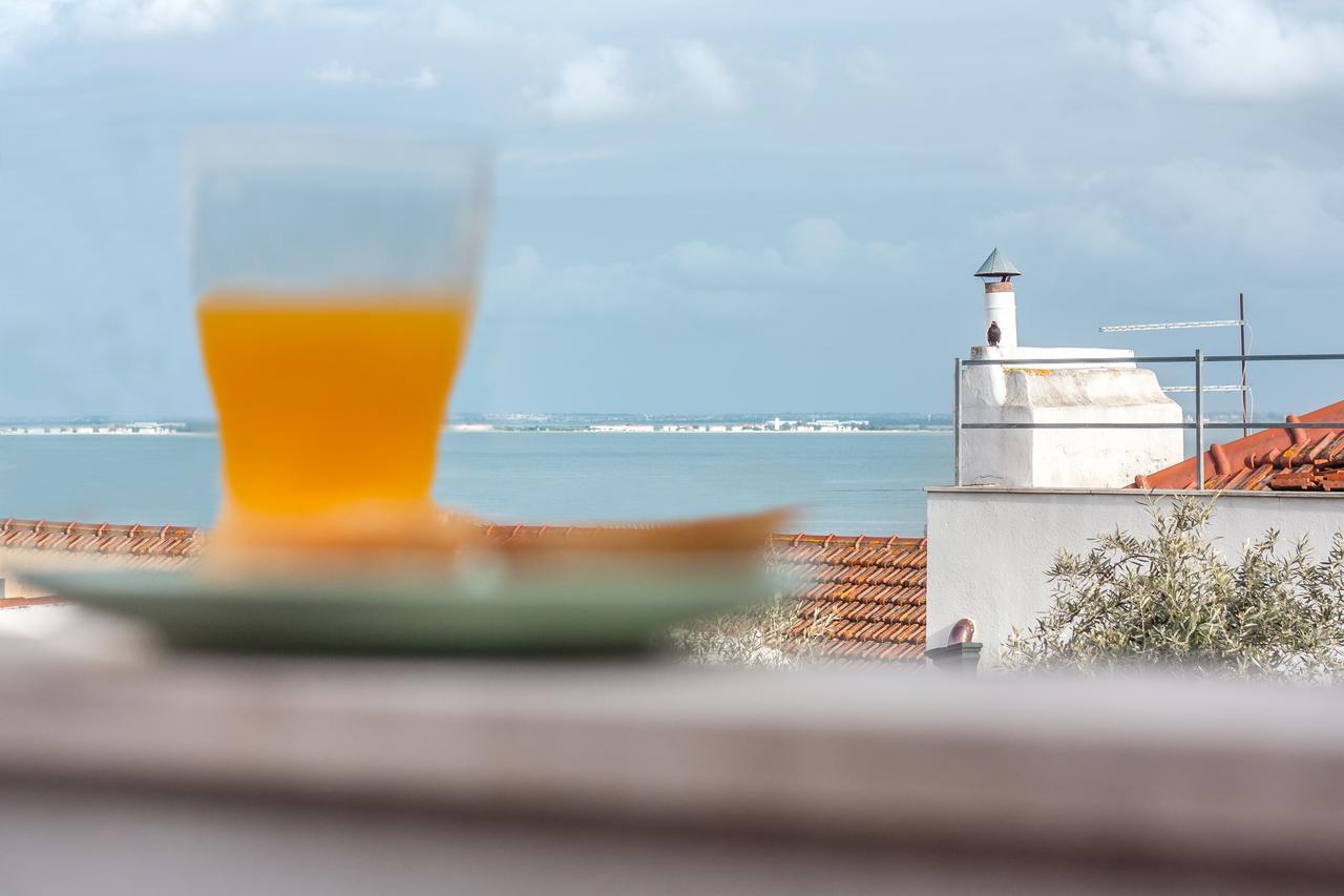 Alfama Lovely Duplex Apartment Lisbon Luaran gambar